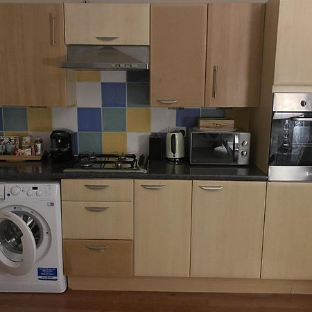 & Cosy Apartment In The Heart Of Stokes Croft Μπρίστολ Εξωτερικό φωτογραφία
